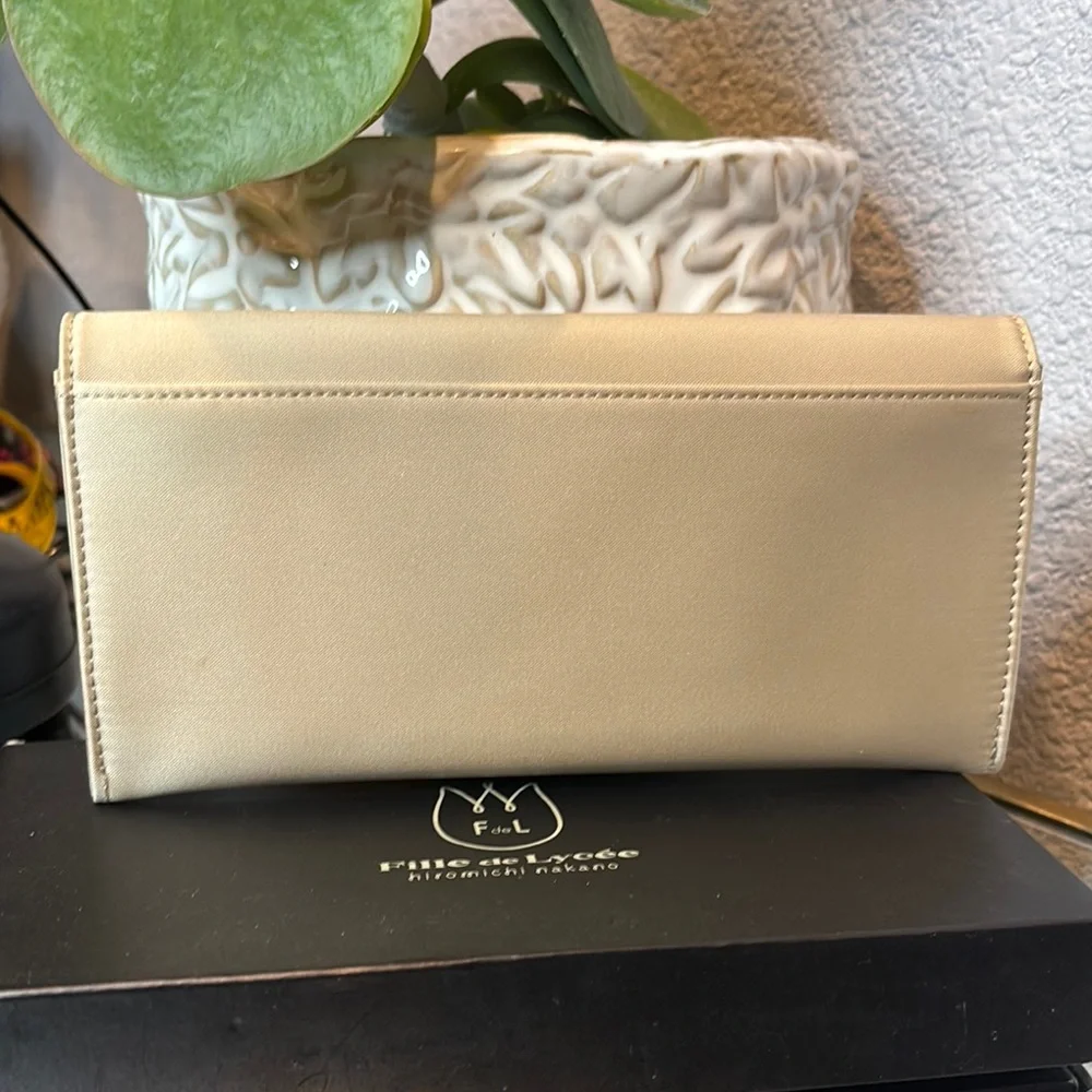 Cream‎ Leather Key & Card Holder Accessory